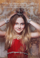 Dakota Fanning photo #