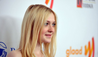 Dakota Fanning photo #