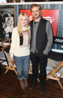 Dakota Fanning photo #