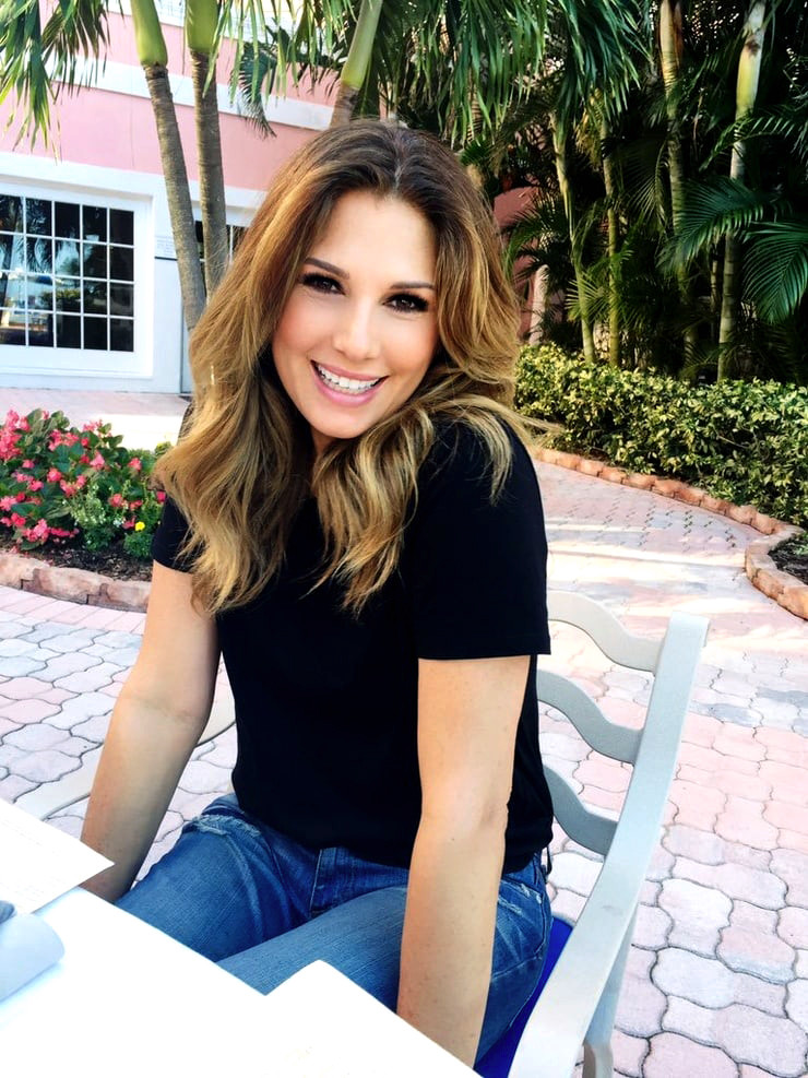 Daisy Fuentes: pic #1065710