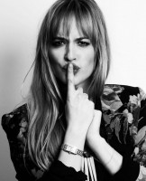 Dakota Johnson photo #