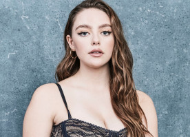 Danielle Rose Russell photo #