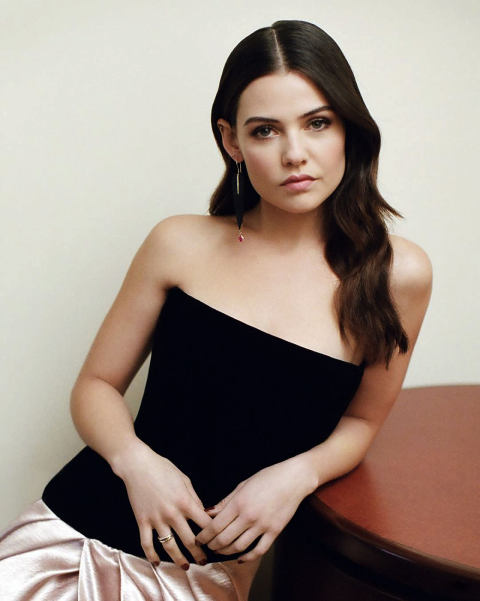 Danielle Campbell: pic #1087864