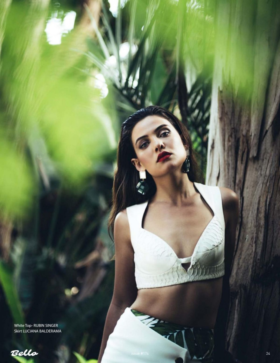 Danielle Campbell: pic #1059815