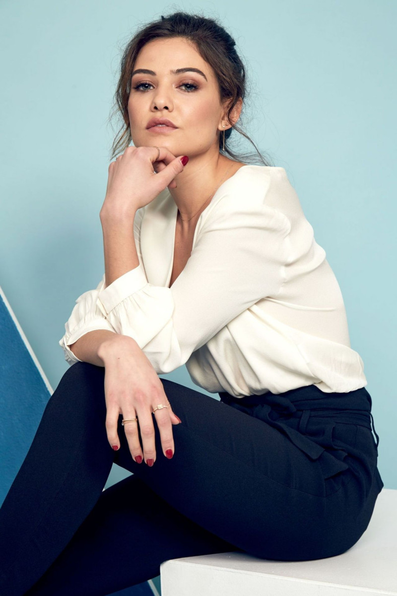 Danielle Campbell: pic #1076151