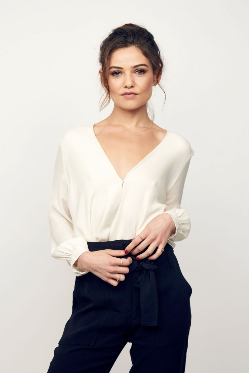 Danielle Campbell: pic #1076153
