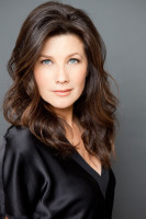 Daphne Zuniga pic #645576