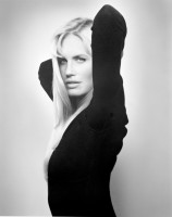 Daryl Hannah photo #