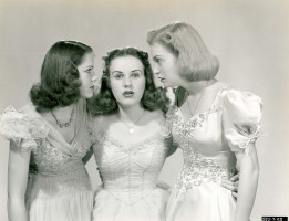 Deanna Durbin photo #