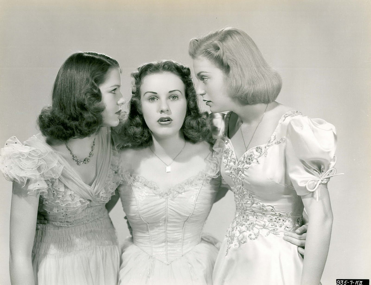 Deanna Durbin: pic #383042