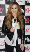 Demi Lovato photo #
