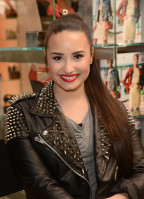 Demi Lovato photo #