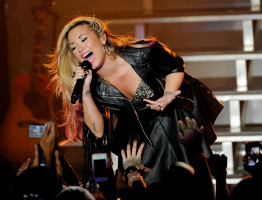 Demi Lovato photo #