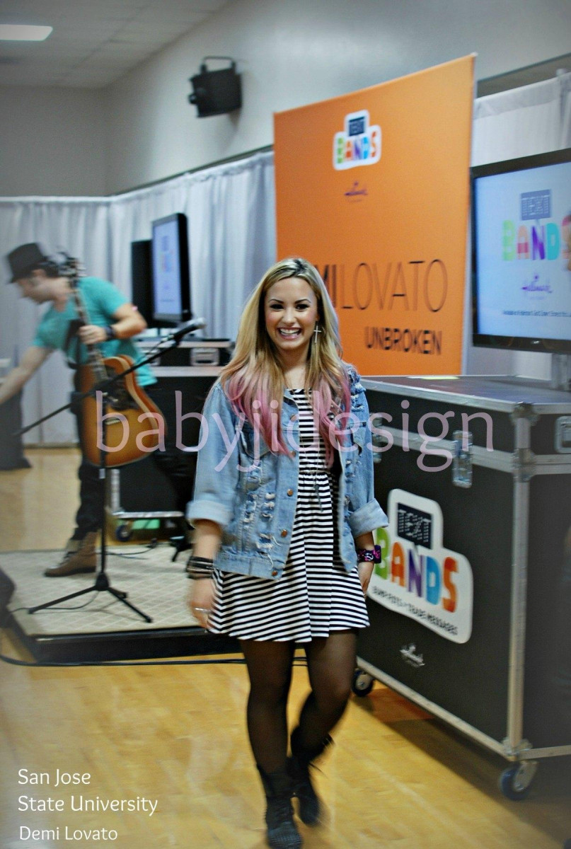 Demi Lovato: pic #513079