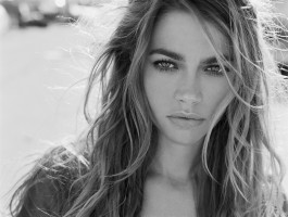 Denise Richards photo #