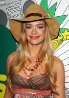 Denise Richards photo #
