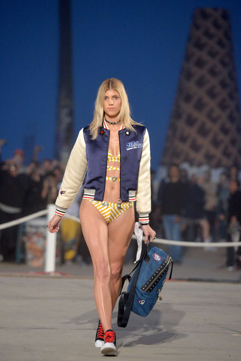 Devon Windsor: pic #908353