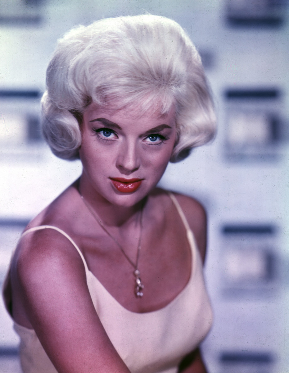 Diana Dors: pic #379314