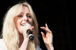 Diana Vickers photo #