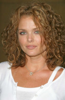 Dina Meyer photo #