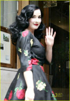 Dita Von Teese photo #