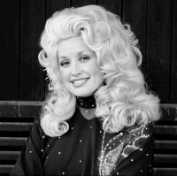 photo 10 in Dolly Parton gallery [id1313908] 2022-11-14