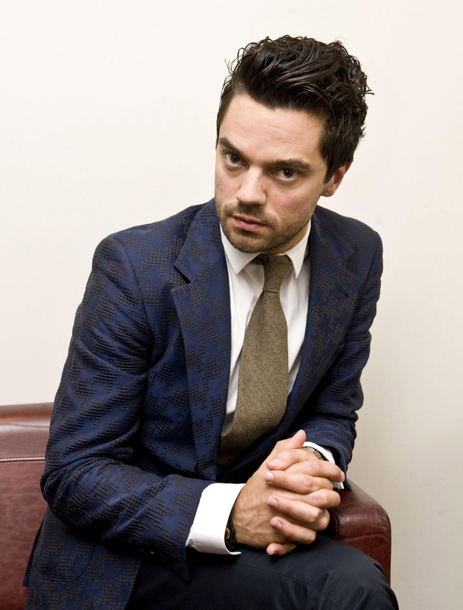 Dominic Cooper: pic #549289