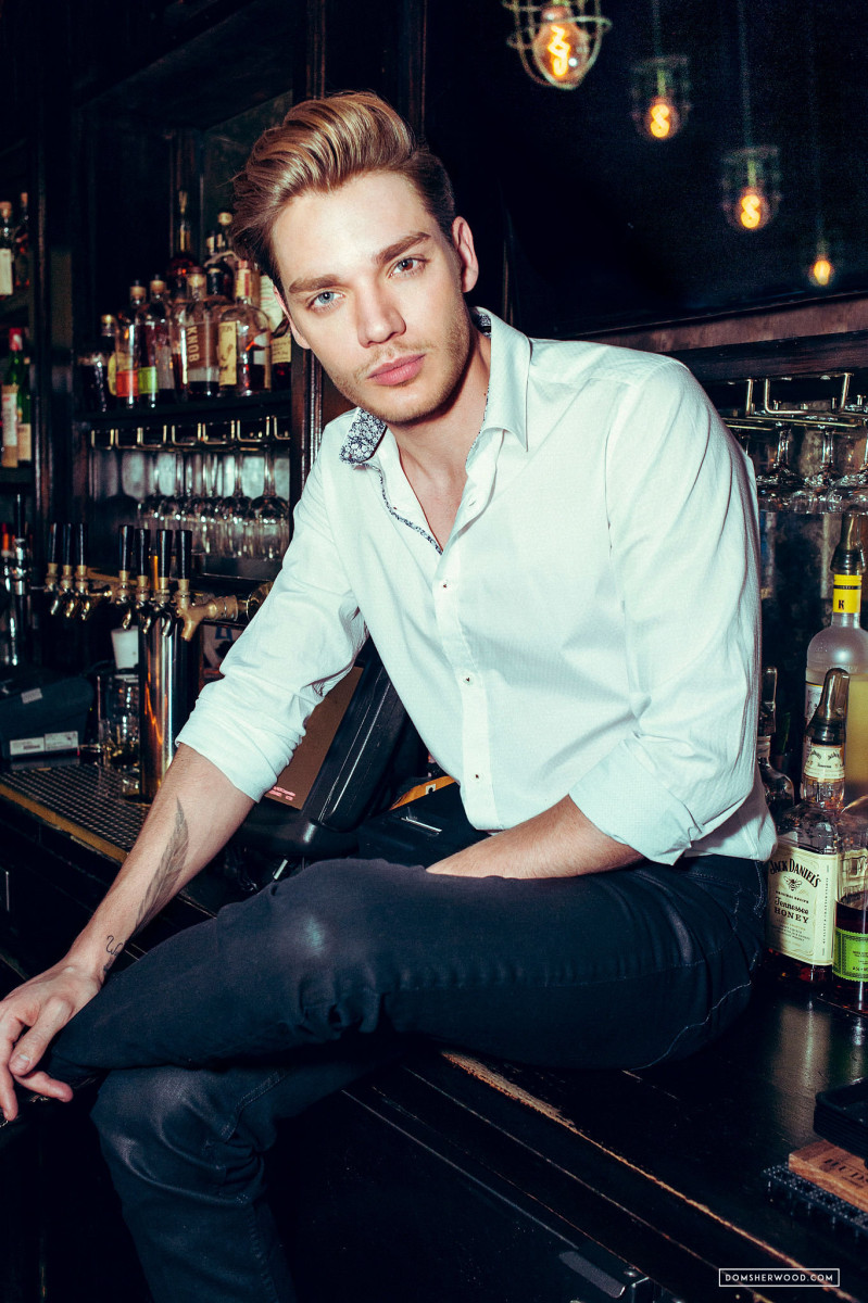 Dominic Sherwood: pic #915478