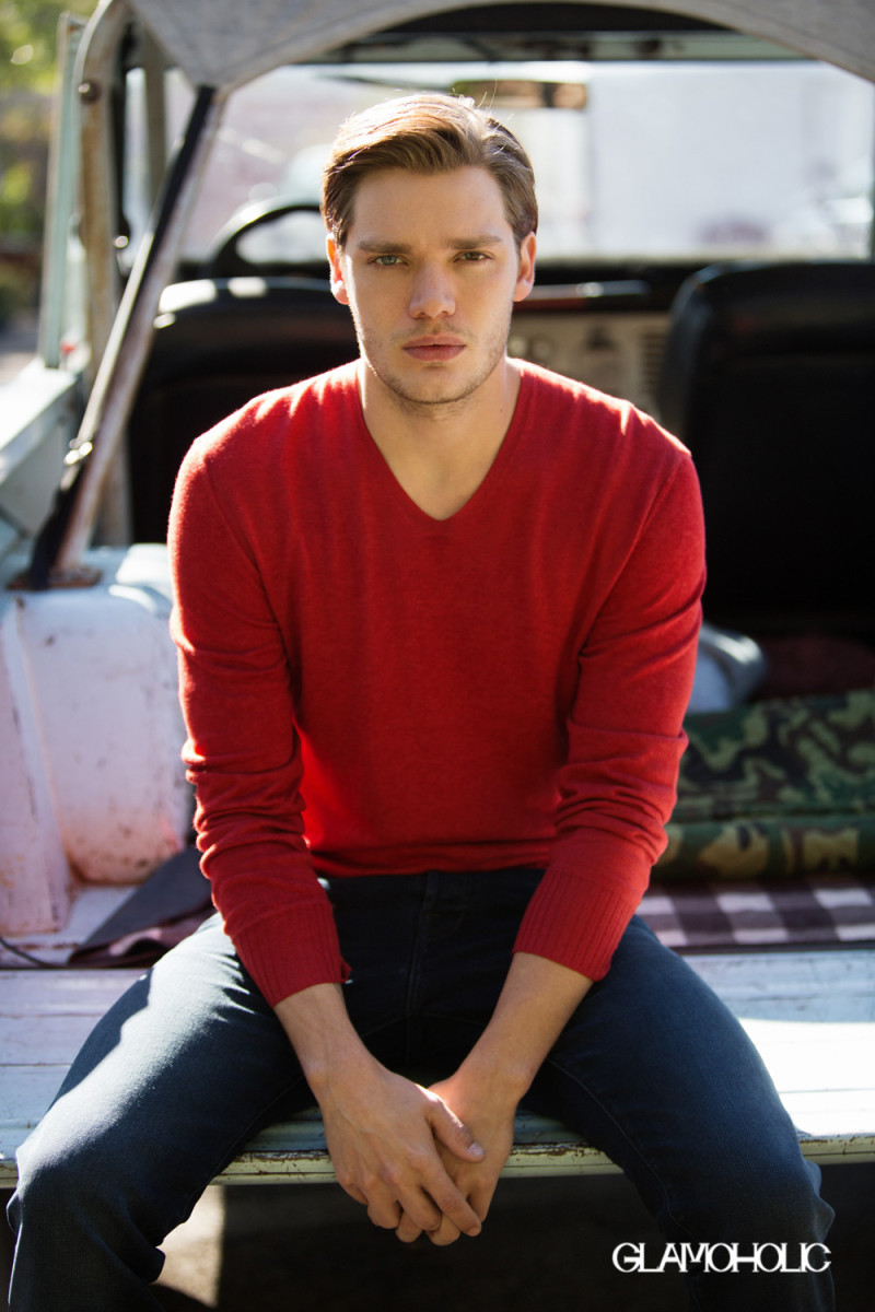 Dominic Sherwood: pic #915492