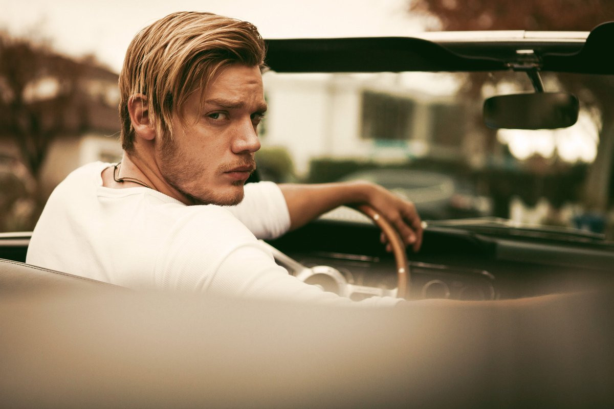 Dominic Sherwood: pic #915489