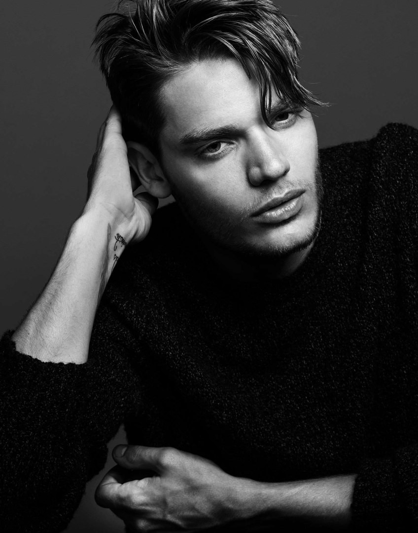 Dominic Sherwood: pic #915486