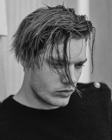 Dominic Sherwood photo #