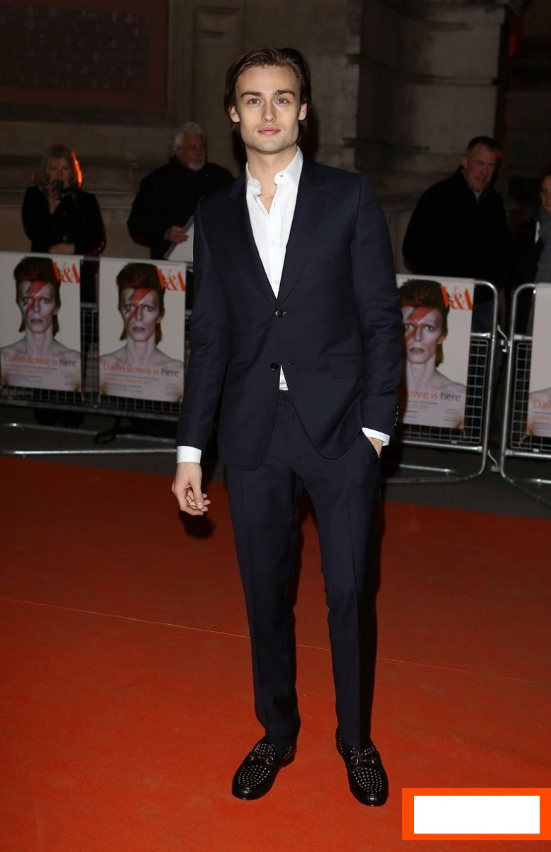 Douglas Booth: pic #595485