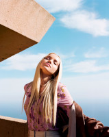 Dove Cameron photo #