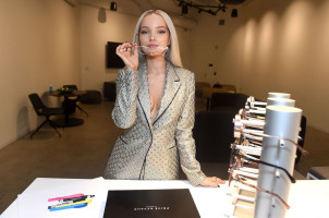 Dove Cameron photo #