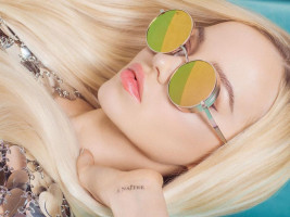 Dove Cameron photo #