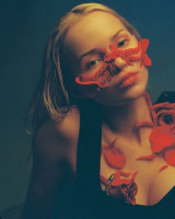 Dove Cameron photo #
