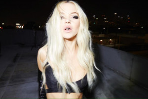 Dove Cameron photo #