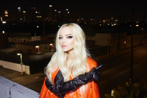 Dove Cameron photo #