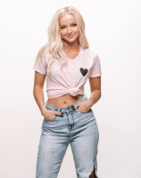 Dove Cameron photo #