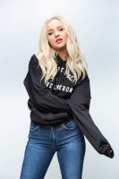 Dove Cameron photo #