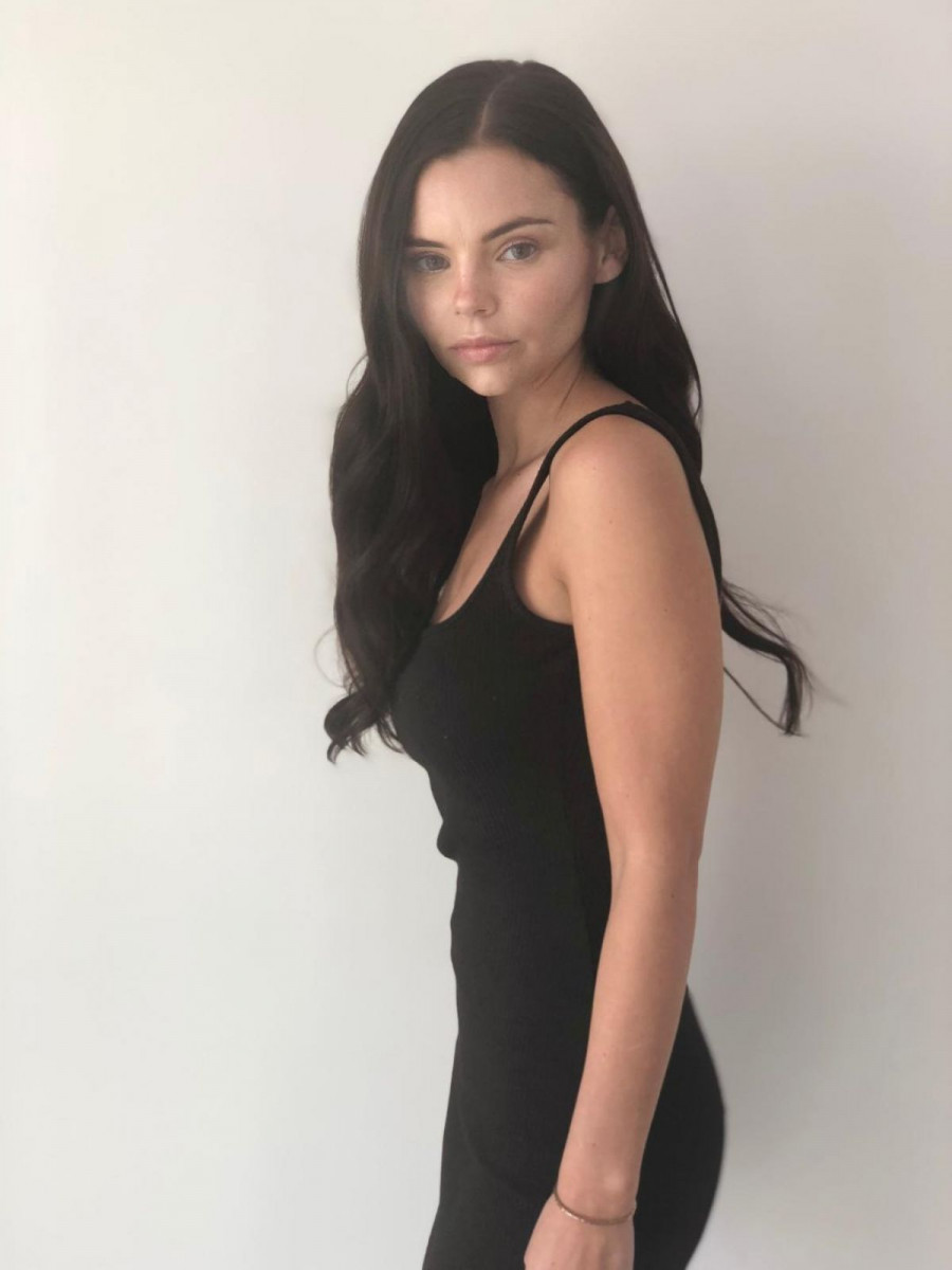 Eline Powell: pic #1047090