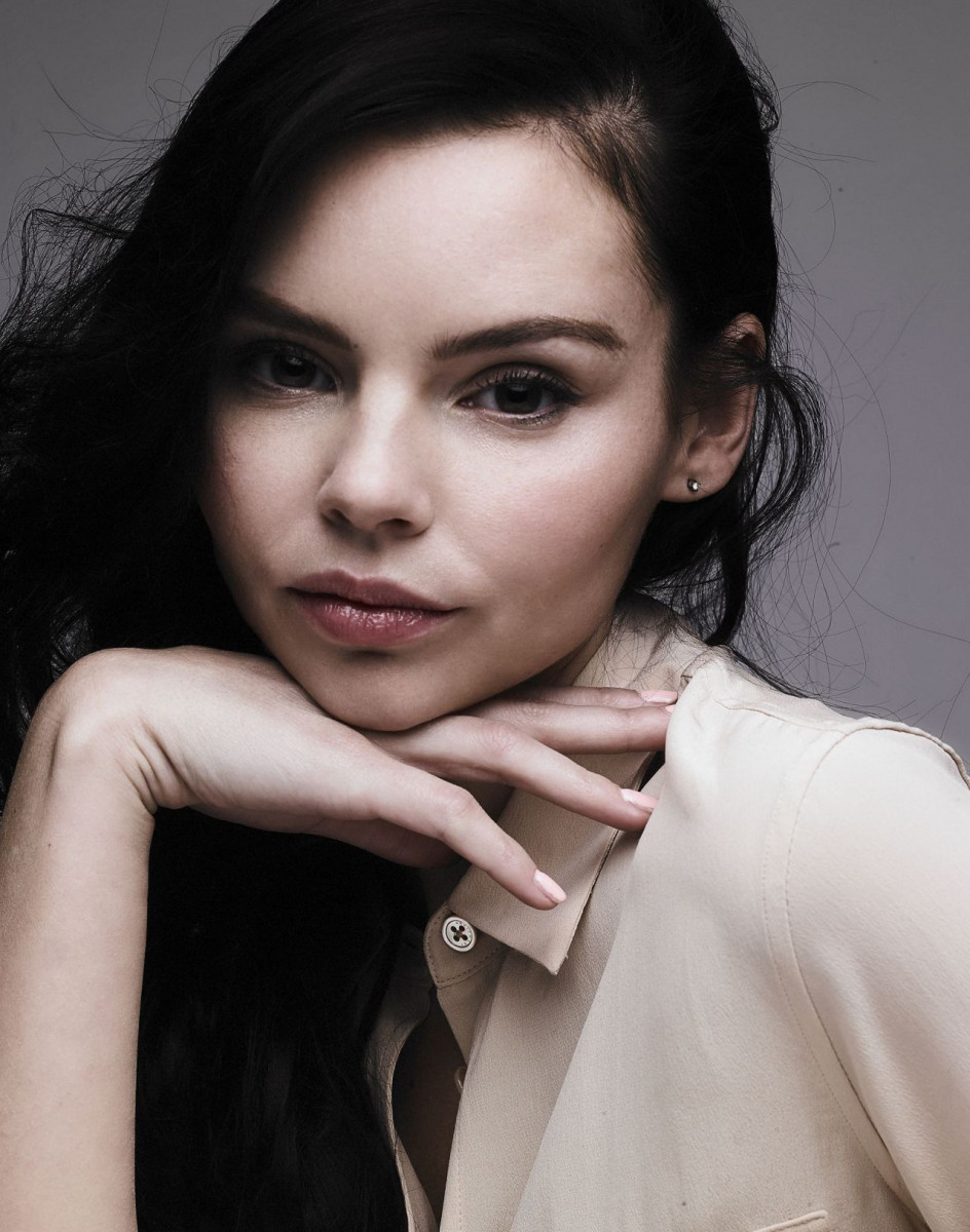 Eline Powell: pic #1046274