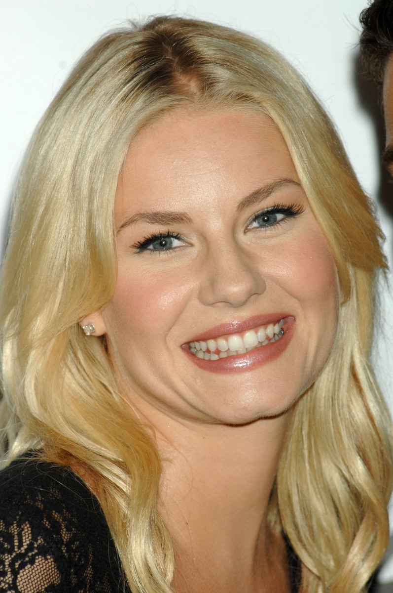 Elisha Cuthbert: pic #396771