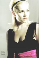 Elisha Cuthbert photo #