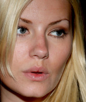 Elisha Cuthbert photo #