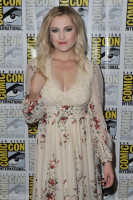 Eliza Taylor photo #