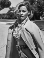 Elizabeth Banks photo #
