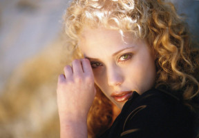 Elizabeth Berkley photo #