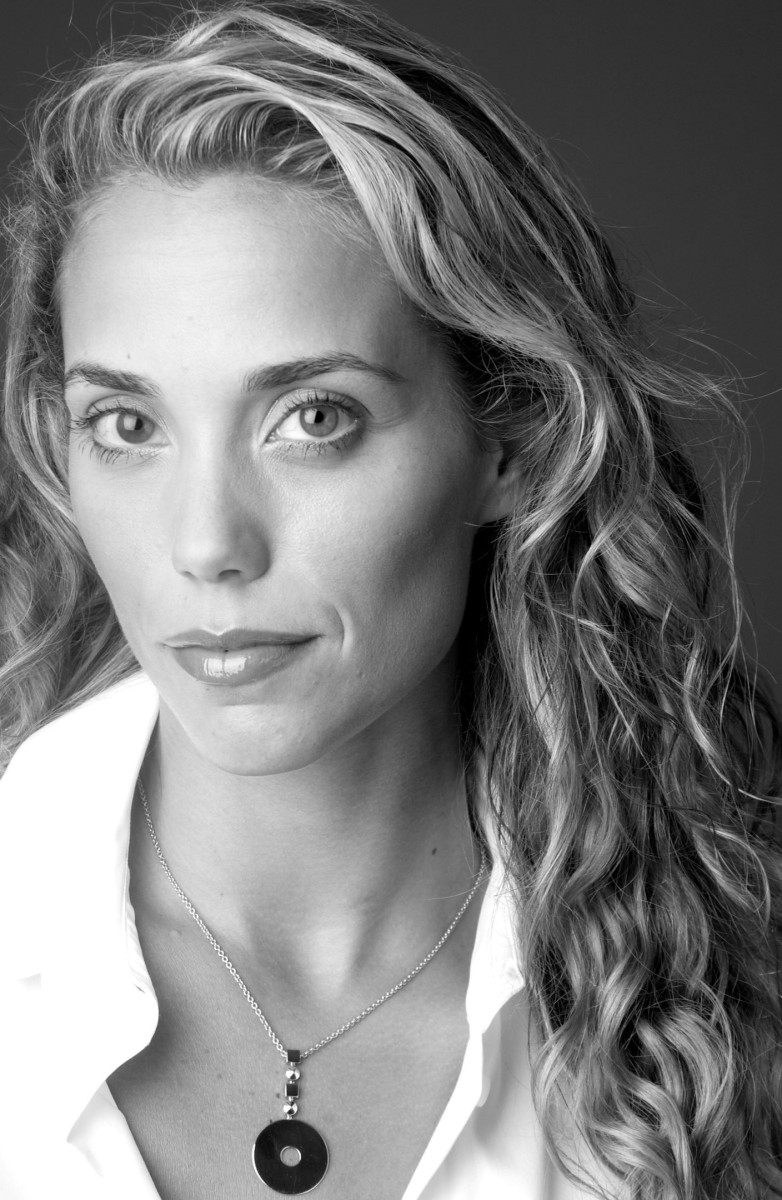 Elizabeth Berkley: pic #1139452